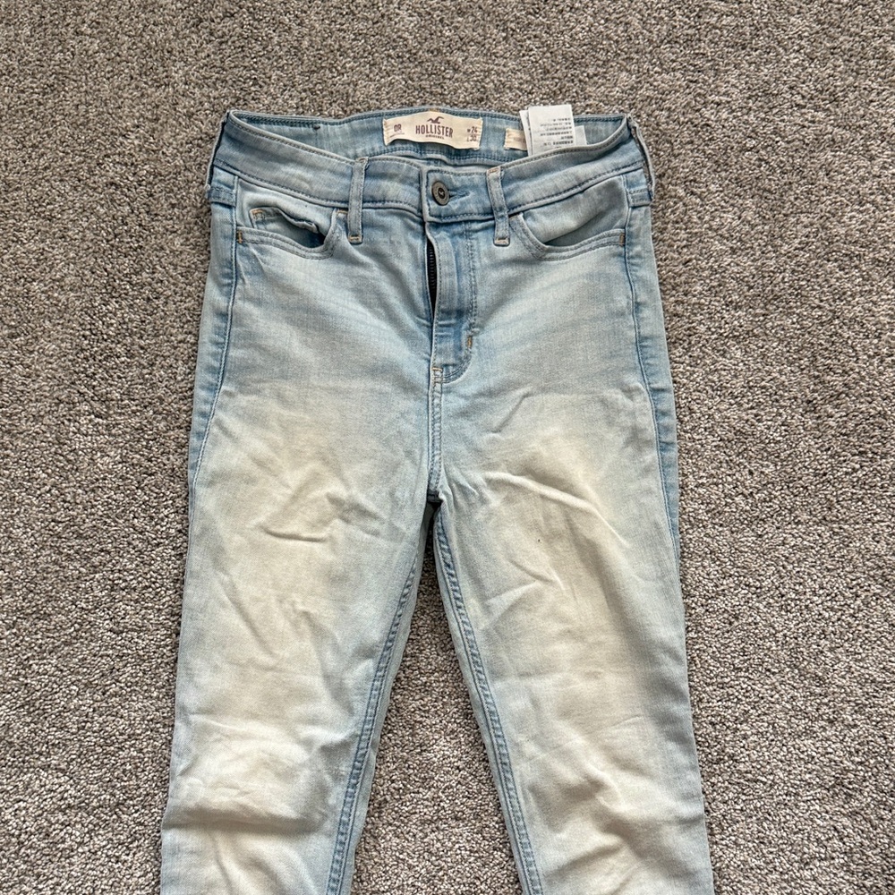 Hollister Women's Faded Blue Skinny Jeans
